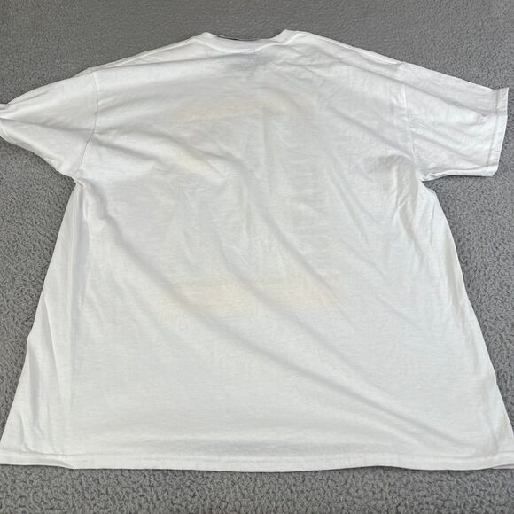 Hot Topic T-Shirt Mens XL White Banana Fish Graphic Tee - Picture 3 of 7